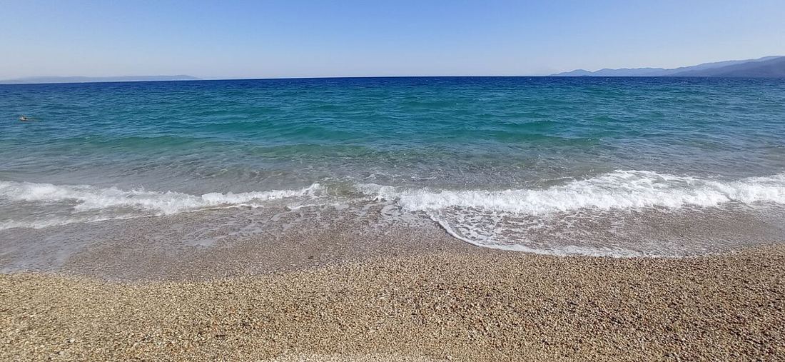 Η θάλασσα της Ασπροβάλτας